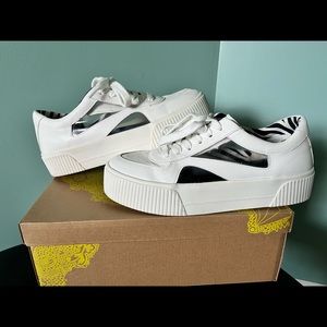 White platform sneakers womens size 8
